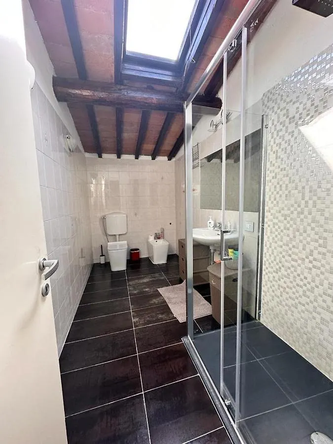 Karivi - Poma Hotel Florence Guest house